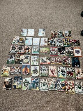 Lot of 50 Vintage Football Trading Cards 🏈